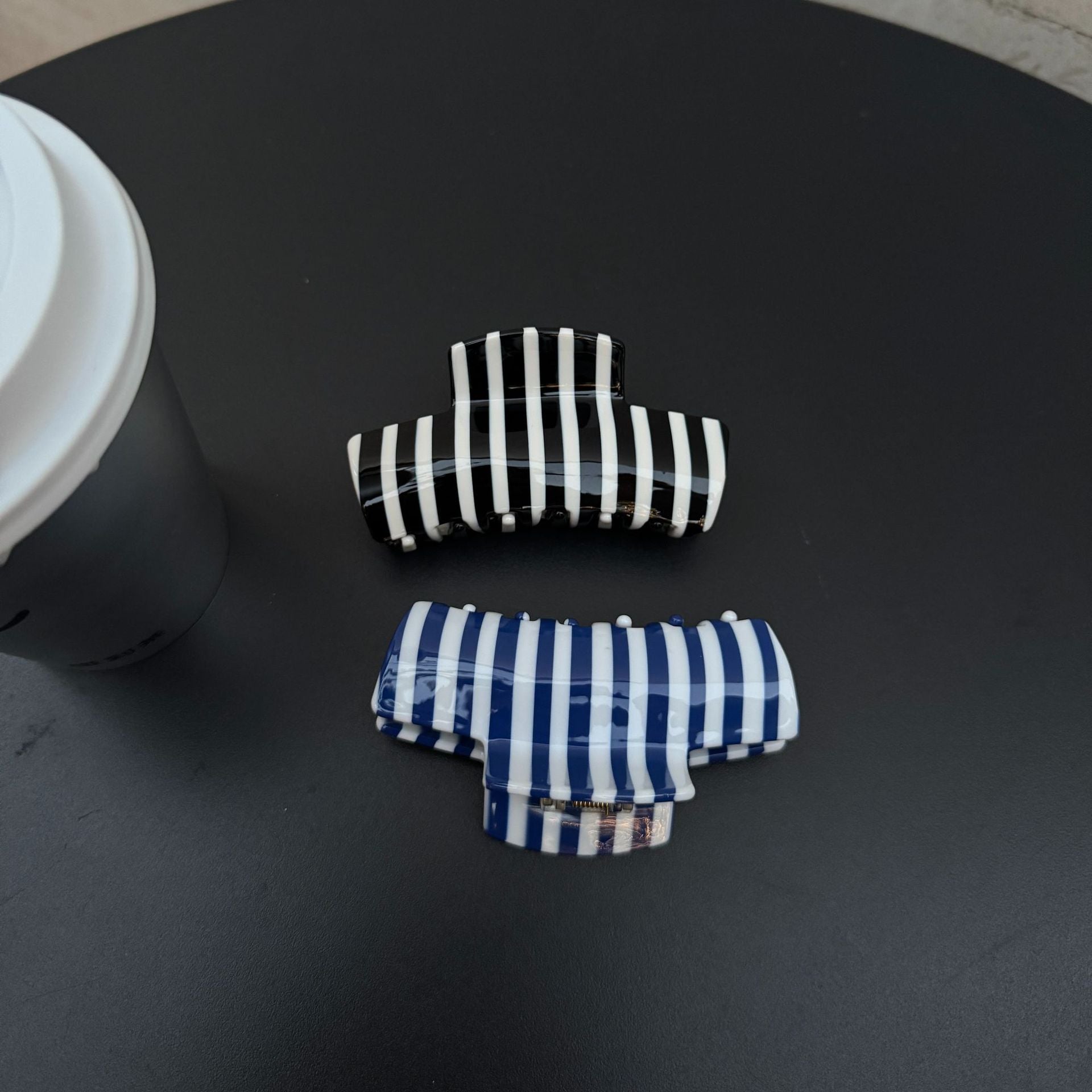 Minimalist Striped Color Block Non Slip Hair Claw 8AS6HCP255T
