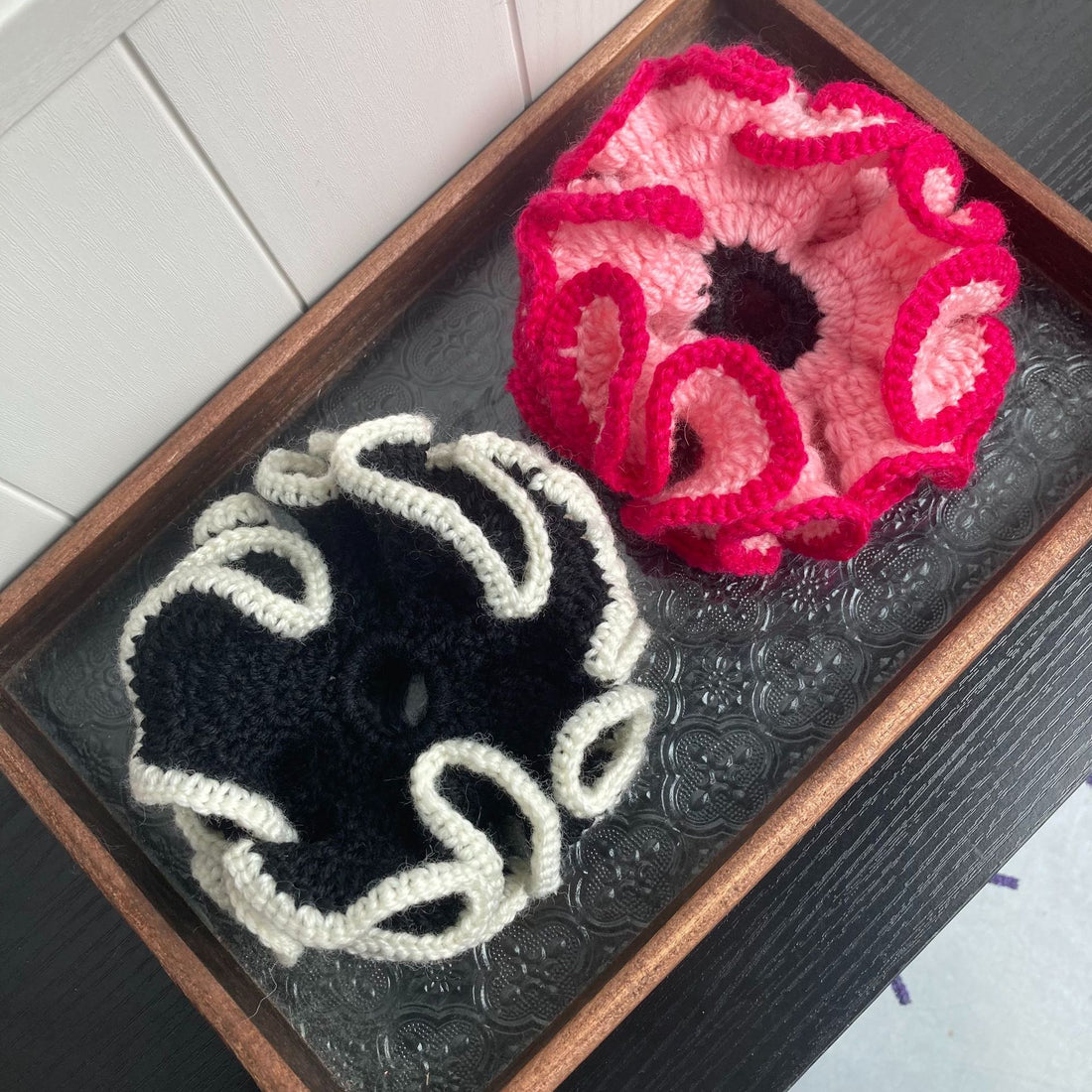 Color Contrast Ruffled Handmade Crochet Scrunchies DP25F954