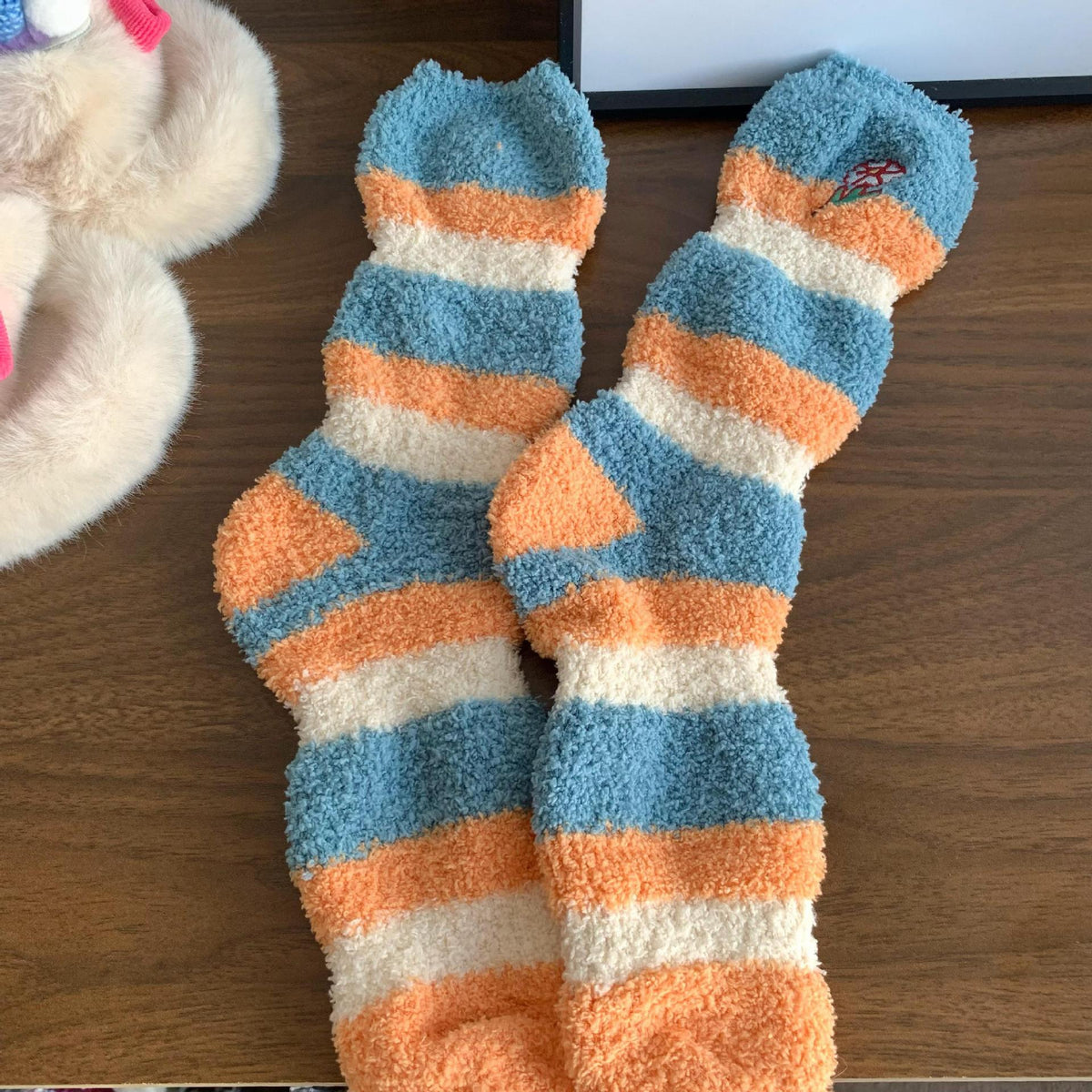 Cozy Fleece Striped Floor Socks 6W8FSO886