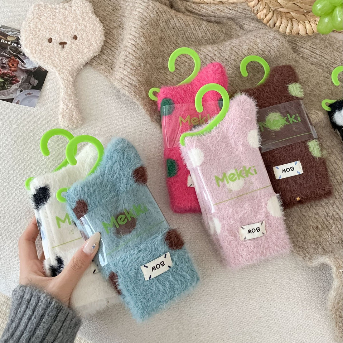 Cute Polka Dots Warm Plush Crew Socks DP25H534