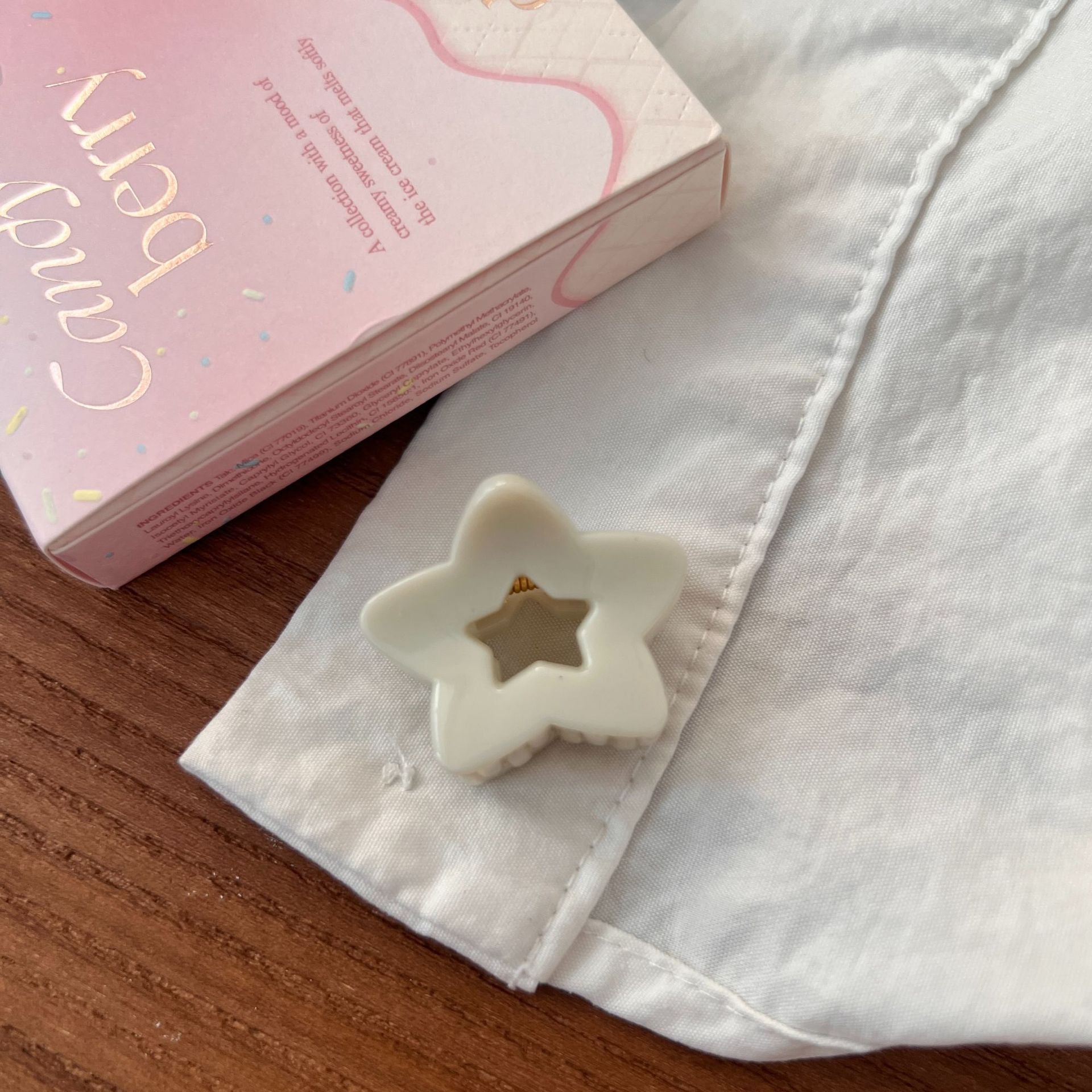 Minimalist Solid Color Hollow Star Hair Clip 8AS6HCP390L