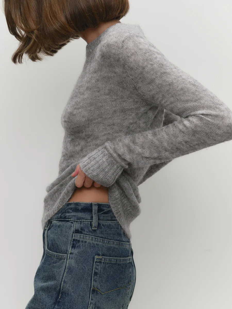 Minimalist Round Neck Long Sleeve Knit Top DP25E512