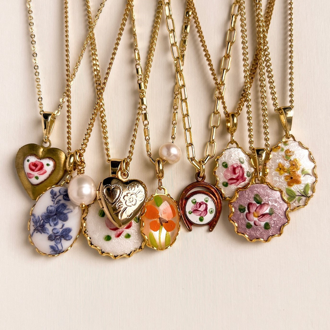 Retro Floral Print Oval Pendant Chain Necklace 6W6JNC412L