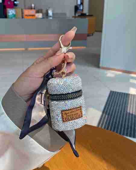 Earphone Bag Keychain Charm - DippedShop Wholesale - #2467