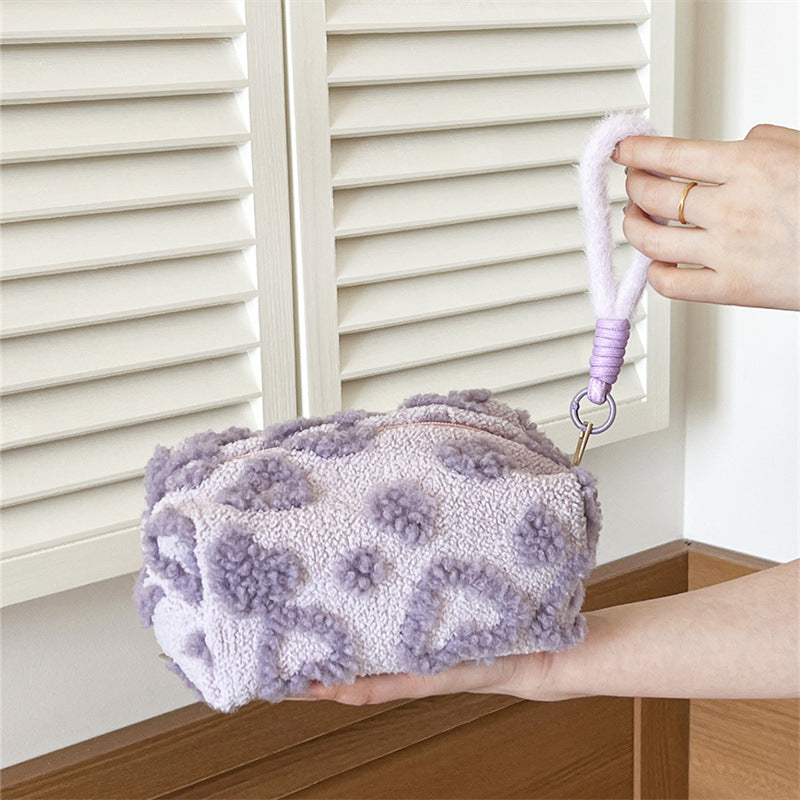 Sweet Plush Heart Large Capacity Cosmetic Bag 6S5CO114