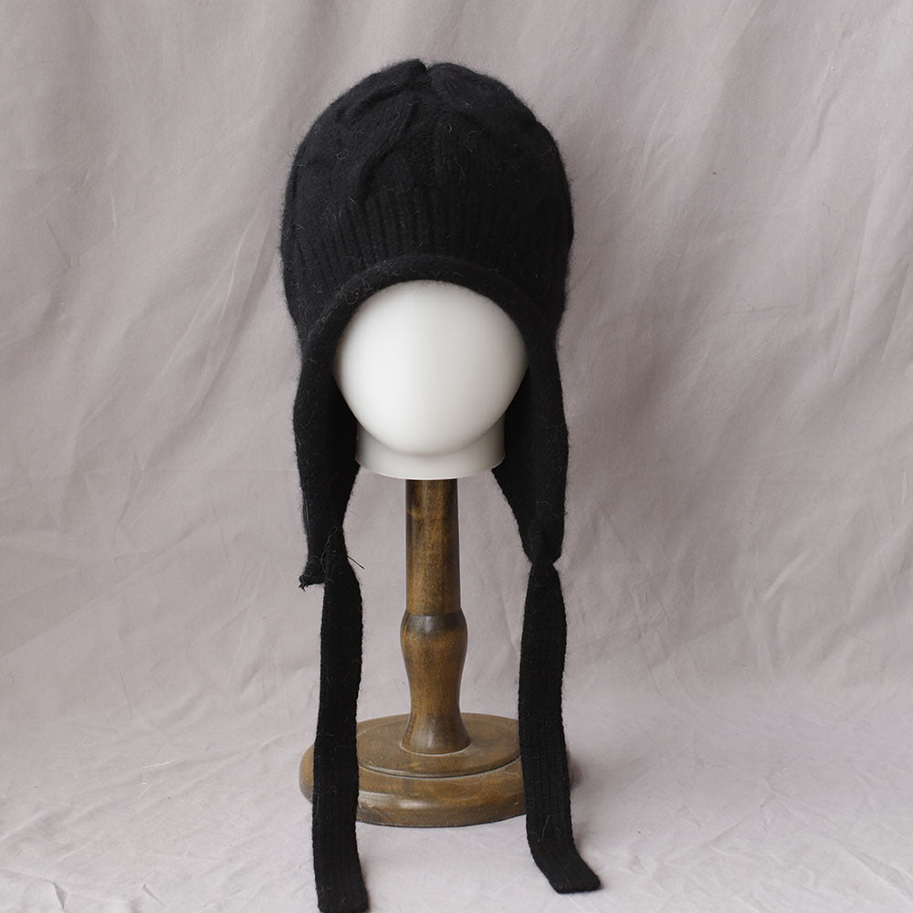 Solid Layered Cable Knit Earflap Bonnet 6W6HAT701