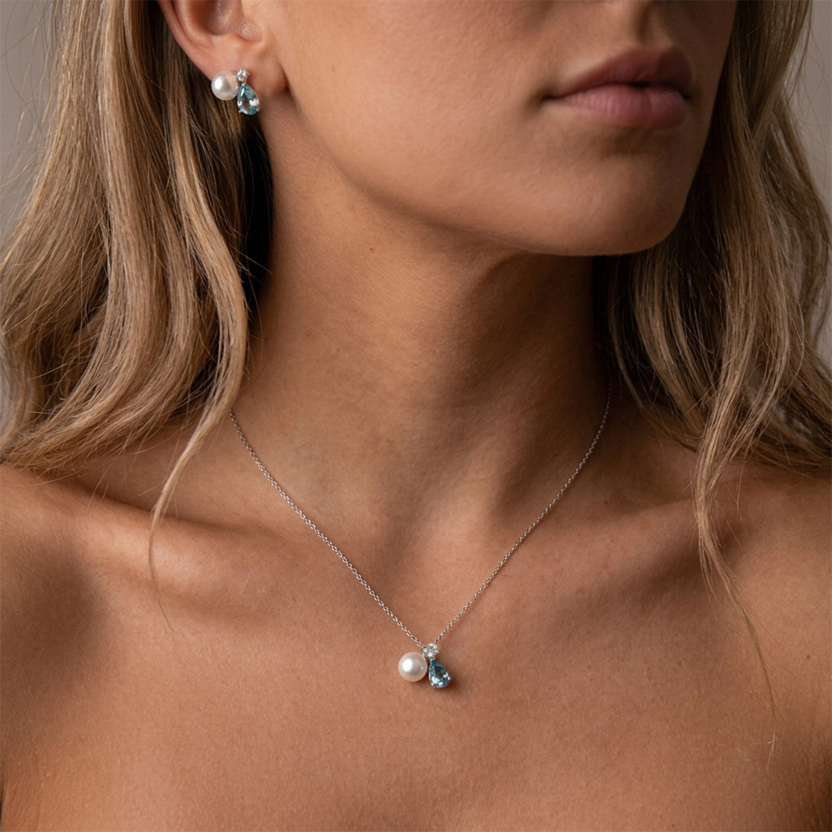 Classic Teardrop Cubic Zirconia Chain Necklace 6W6JNC404L