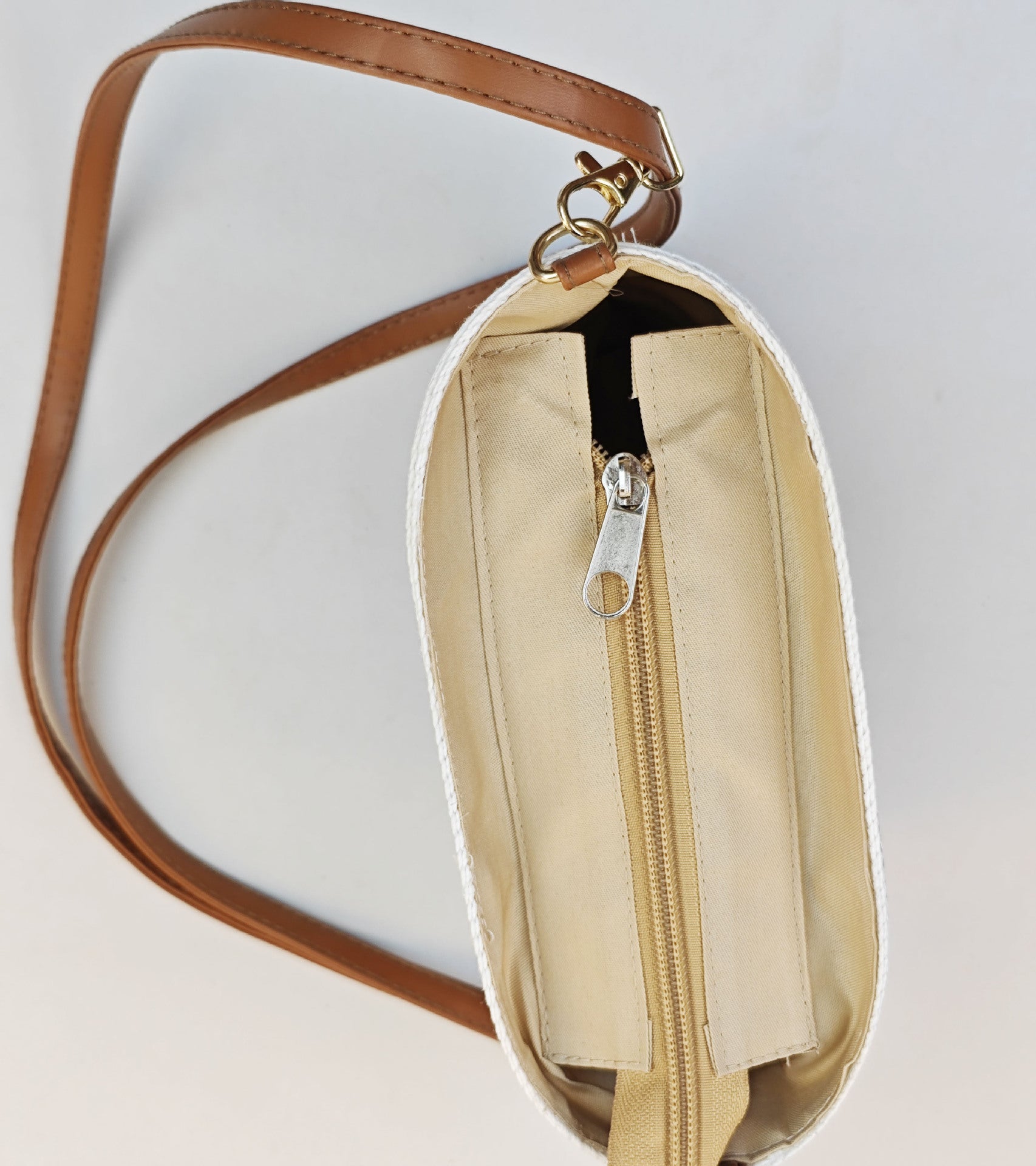 Straw Woven Crossbody Bag - DippedShop Wholesale - #4707