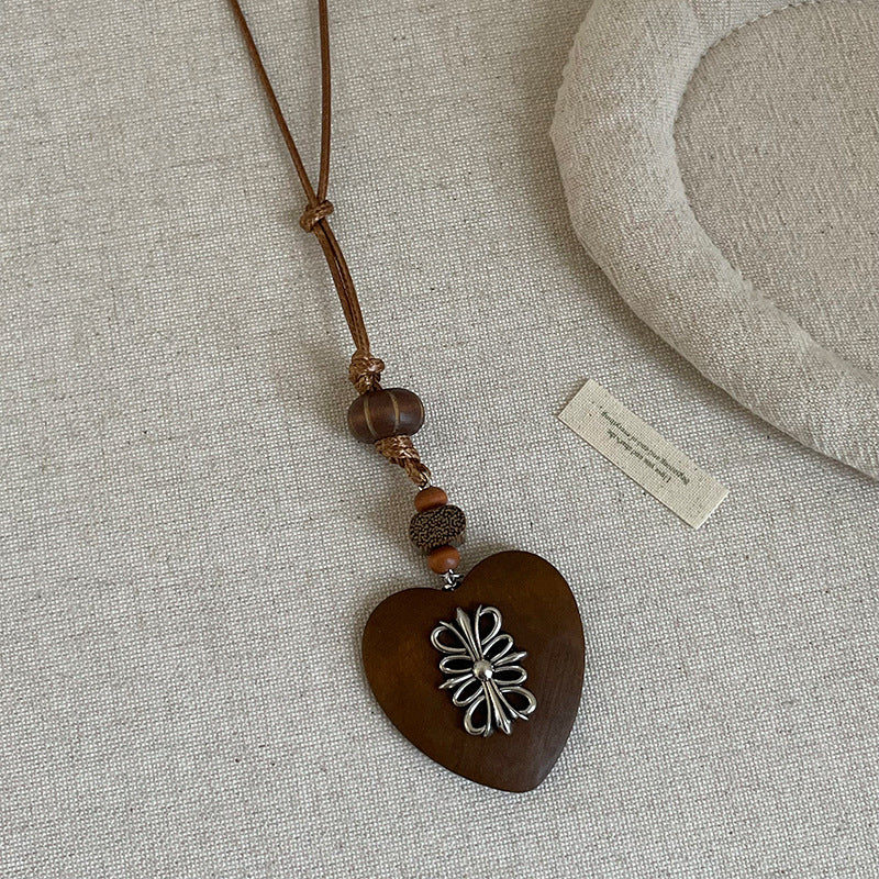 Vintage Wooden Heart Pendant Choker Necklace 6W6JNC382L