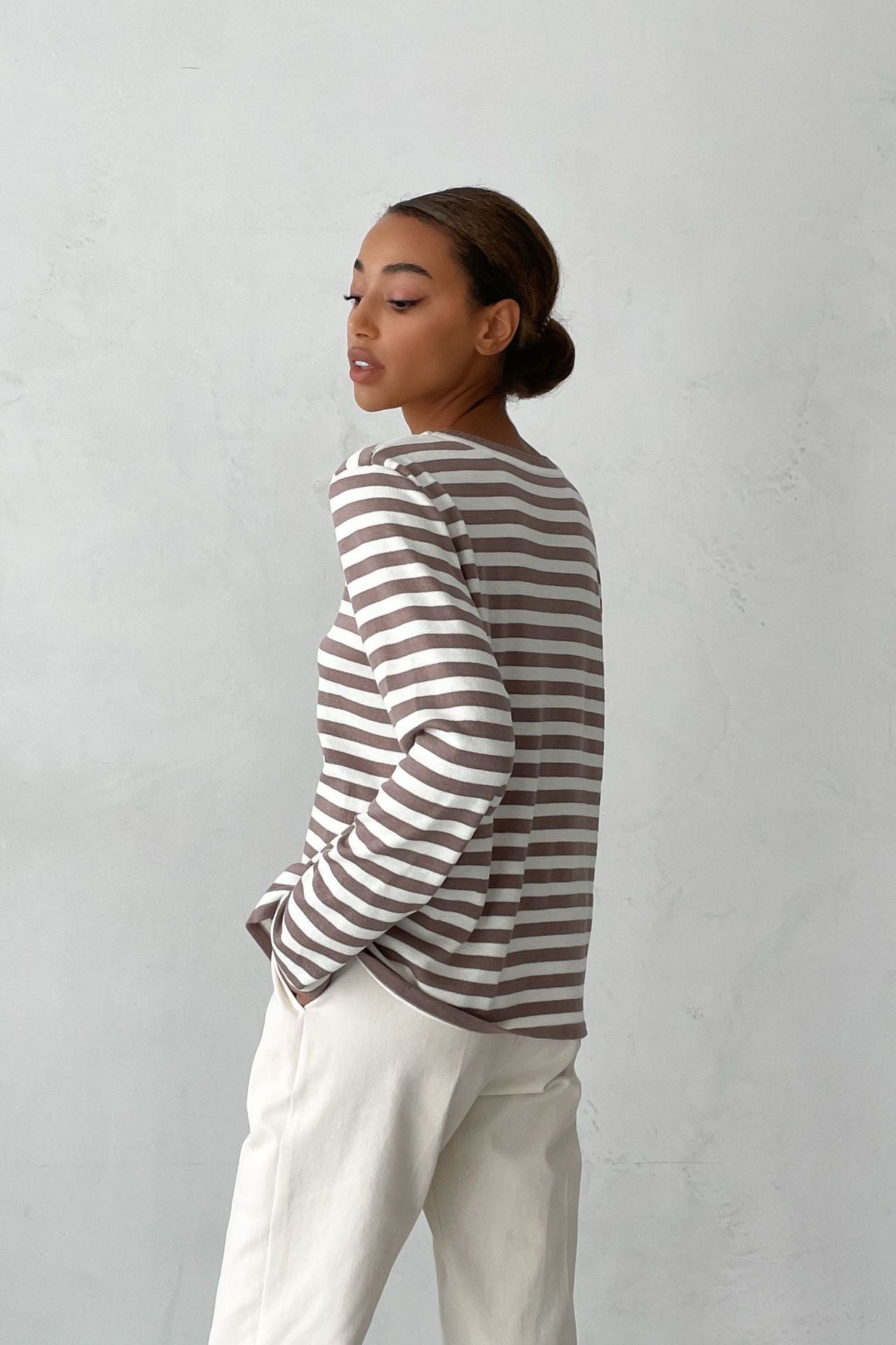 Round Collar Stripe Sweater - DippedShop Wholesale - #8451