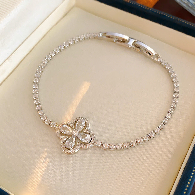 Elegant Gold Plated Rhinestones Floral Bracelet 6W6JBR694