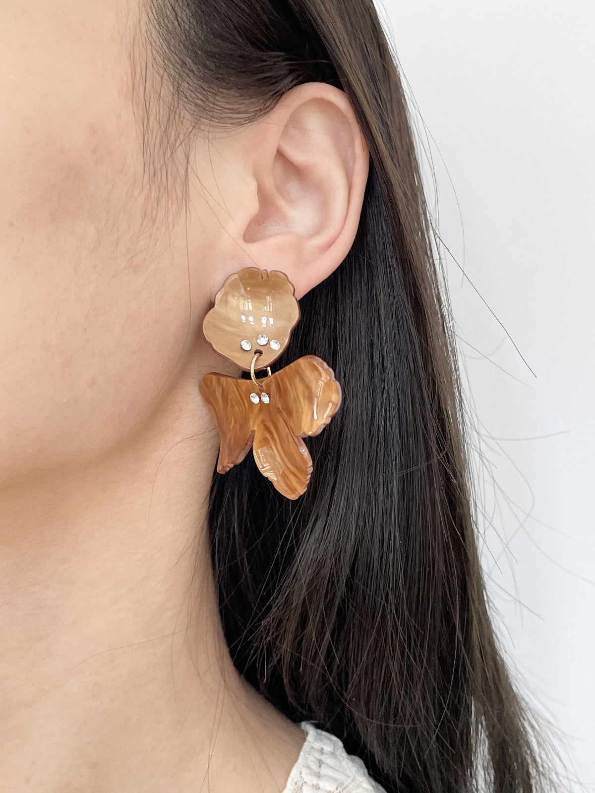 Exaggerated 3D Acetate Floral Stud Earring 6W6JER586