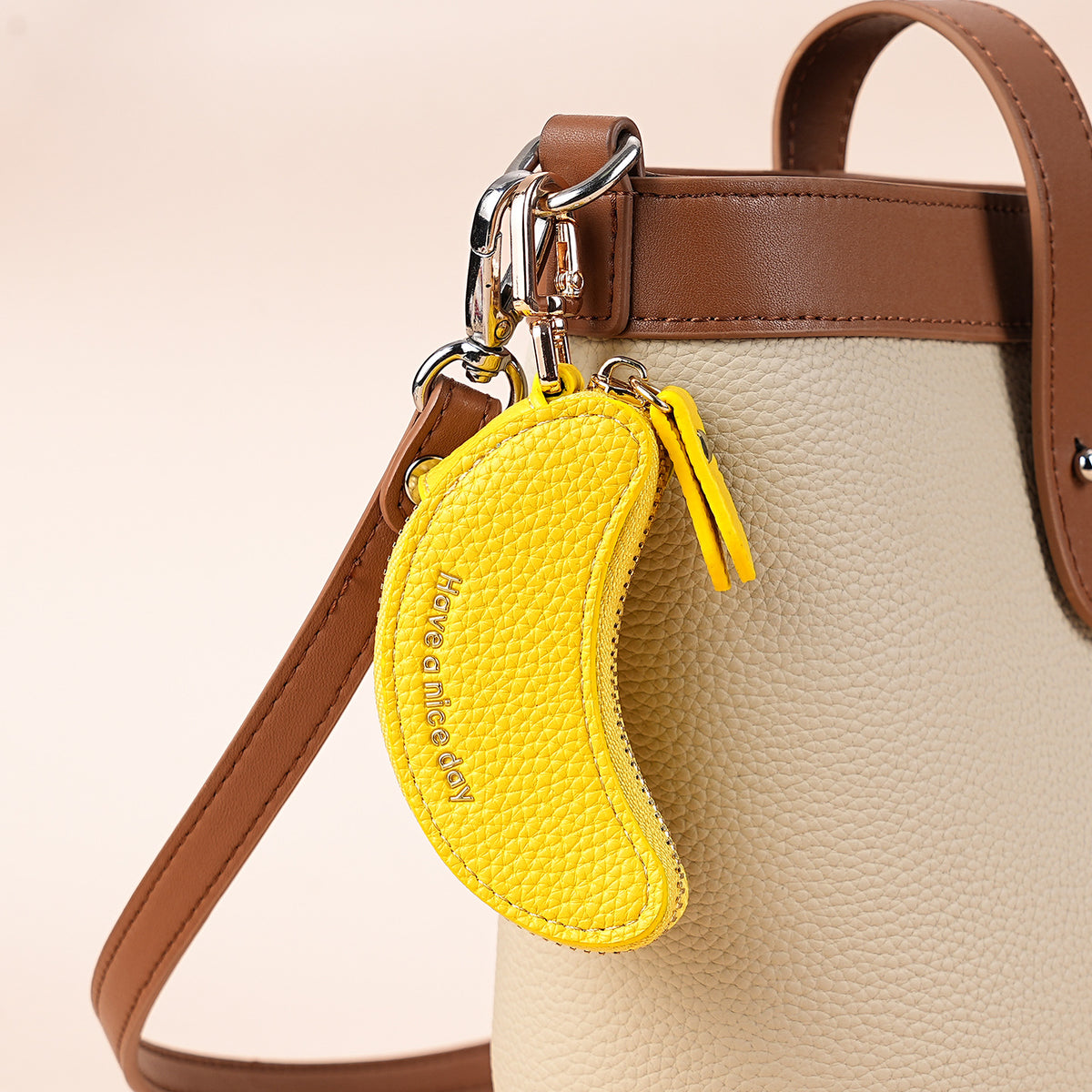 Banana Coin Pouch Keychain - DippedShop Wholesale - #3795