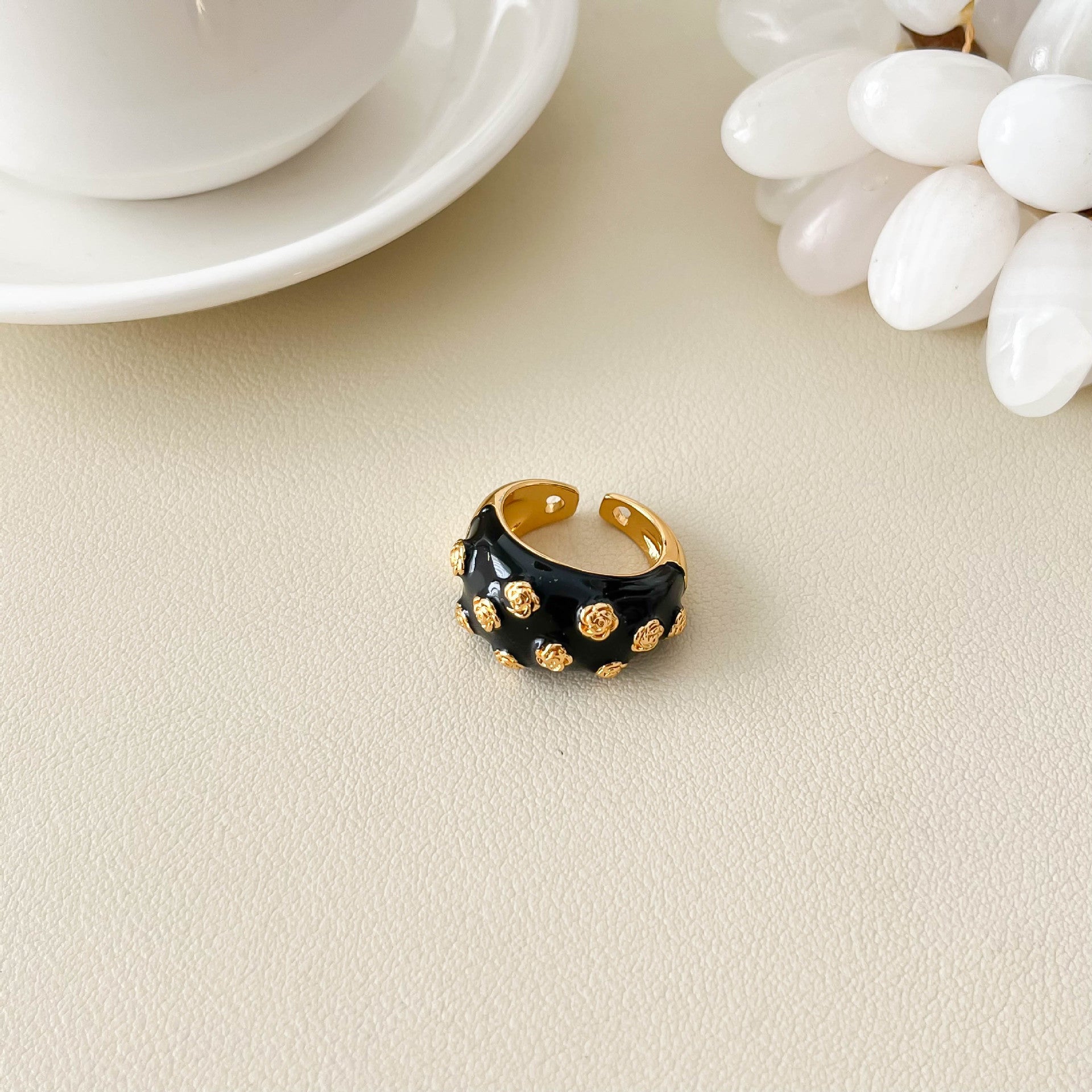 Stylish Gold Plated Rose Motif - DippedShop Wholesale - #3971