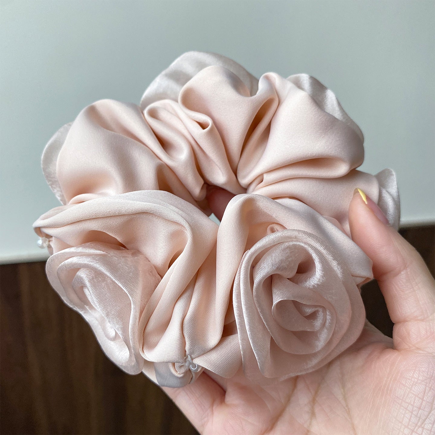 Dimensional Flower Satin Hair Scrunchie MK2BLW6W6HSR32