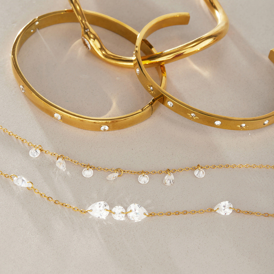 Minimalist Gold Plated Cubic Zirconia Bangle Bracelet 6W6JBR598