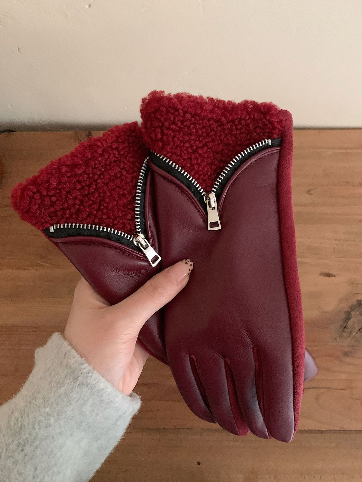 Plush Winter Gloves - DippedShop Wholesale - #9779