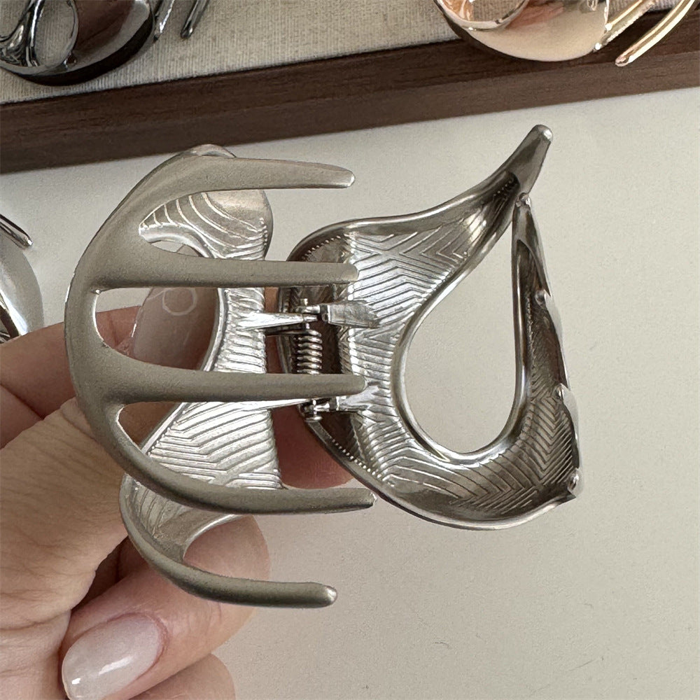Trendy Hollow Out Metal Strong Hold Hair Claw MK2MBEP6W6HCP363