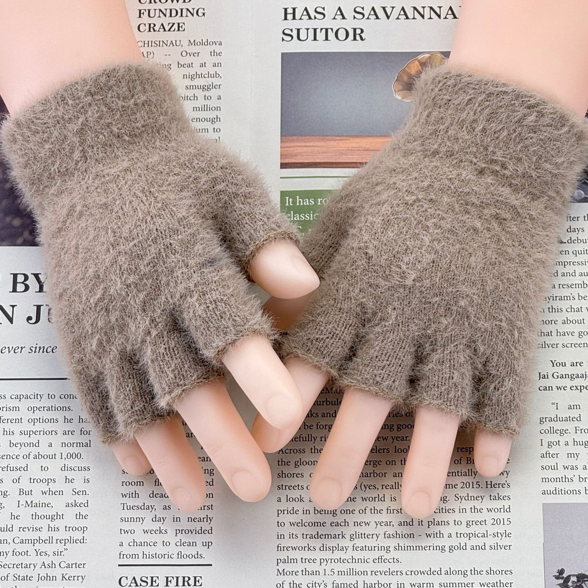 Convertible Fingerless Faux Fur Gloves - DippedShop Wholesale - #1811