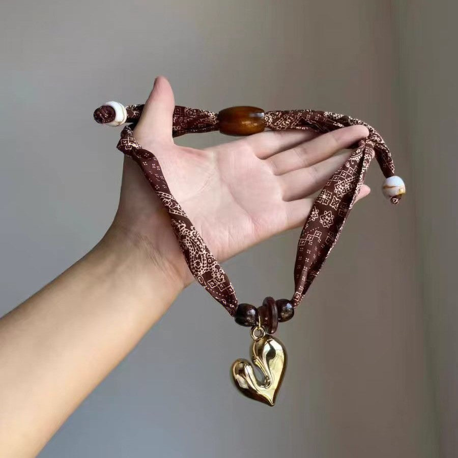 Vintage Irregular Gold Heart Pendant Scarf Necklace 6W6JNC1001