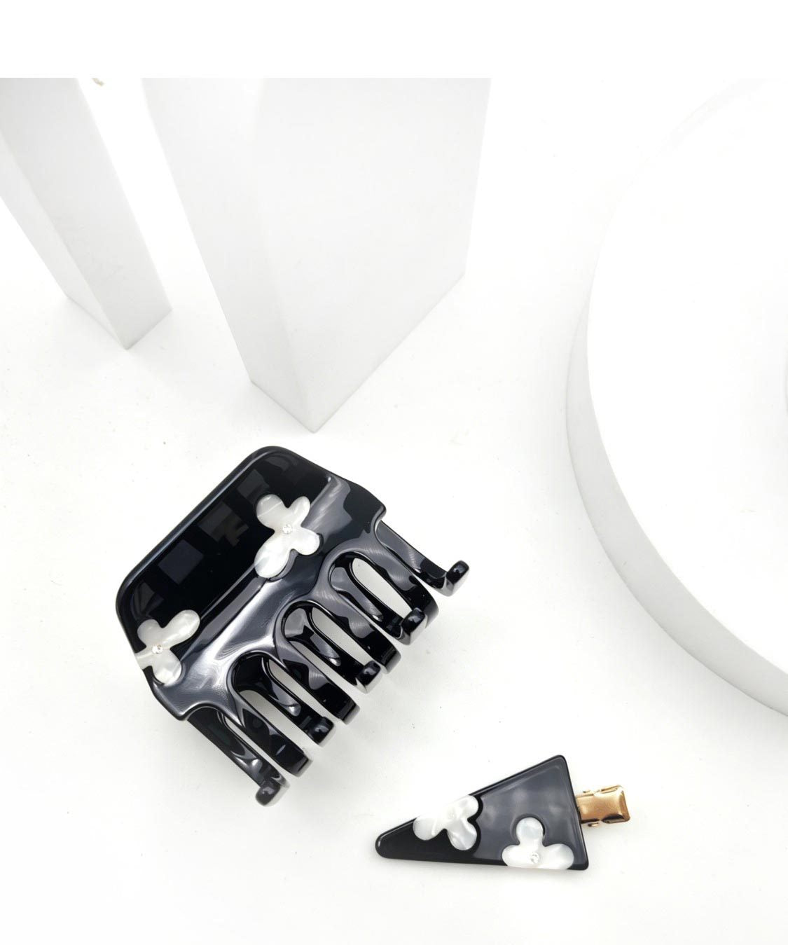 Simple Floral Pattern Acetate Hair Claw 8AS6HCP292L