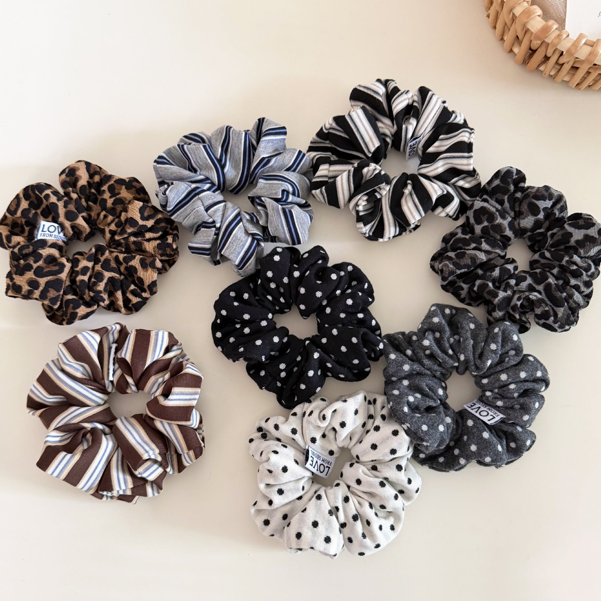 Vintage Patterned Hair Scrunchies MK2BW6W6HSR06