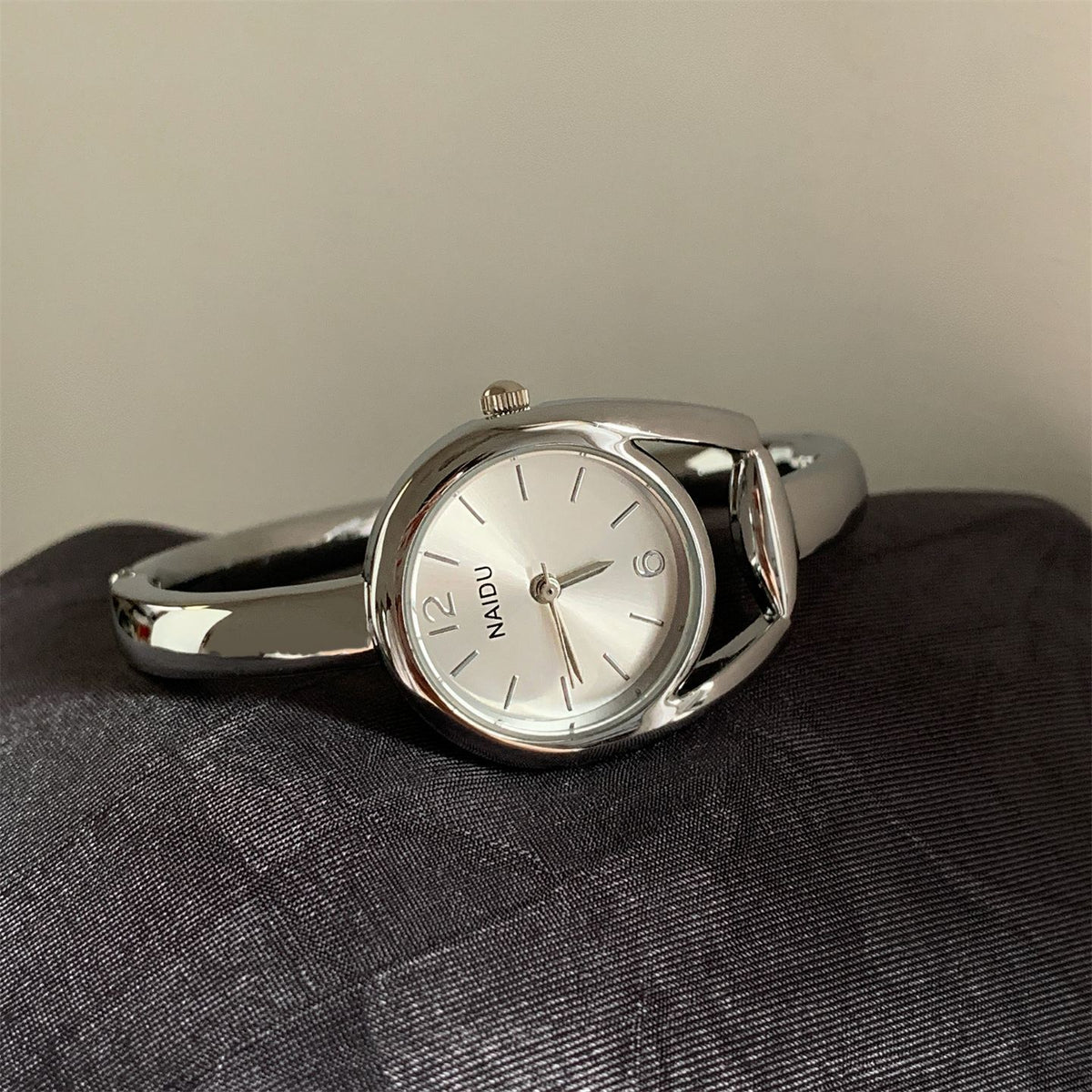 Analog Bangle Watch - DippedShop Wholesale - #3523