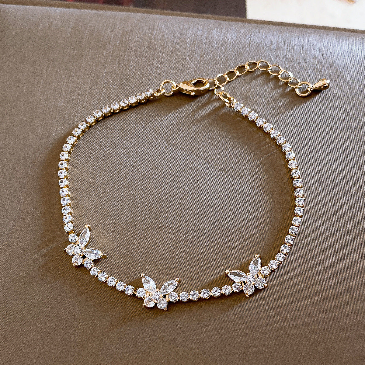 Vintage Butterfly Charm Cubic Zirconia Chain Bracelet 6W6JBR495