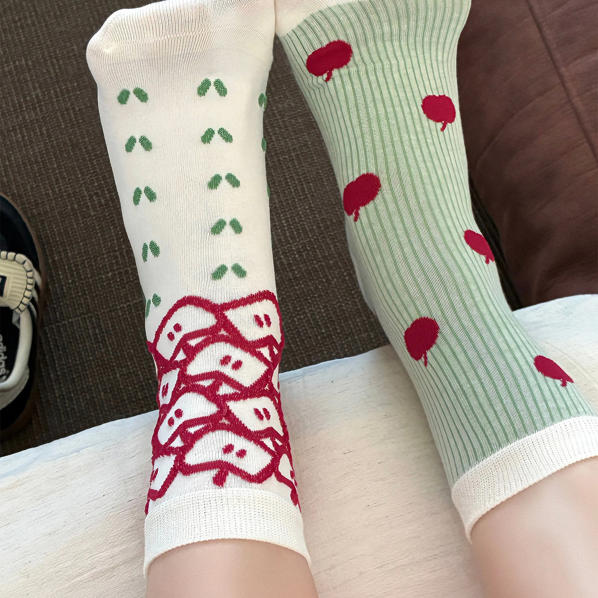 Striped Apple Print Socks - DippedShop Wholesale - #5283