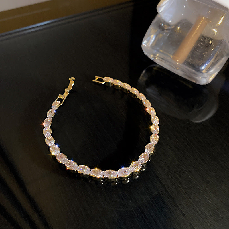 Elegant Emerald Rhinestones Hollow Open Bracelet 6W6JBR717