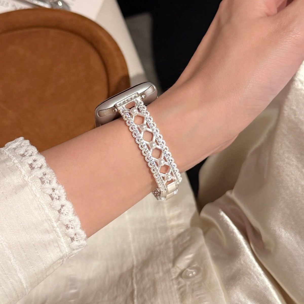 Lace Hollow Pearl Metal Watch Band 6W6JWA100
