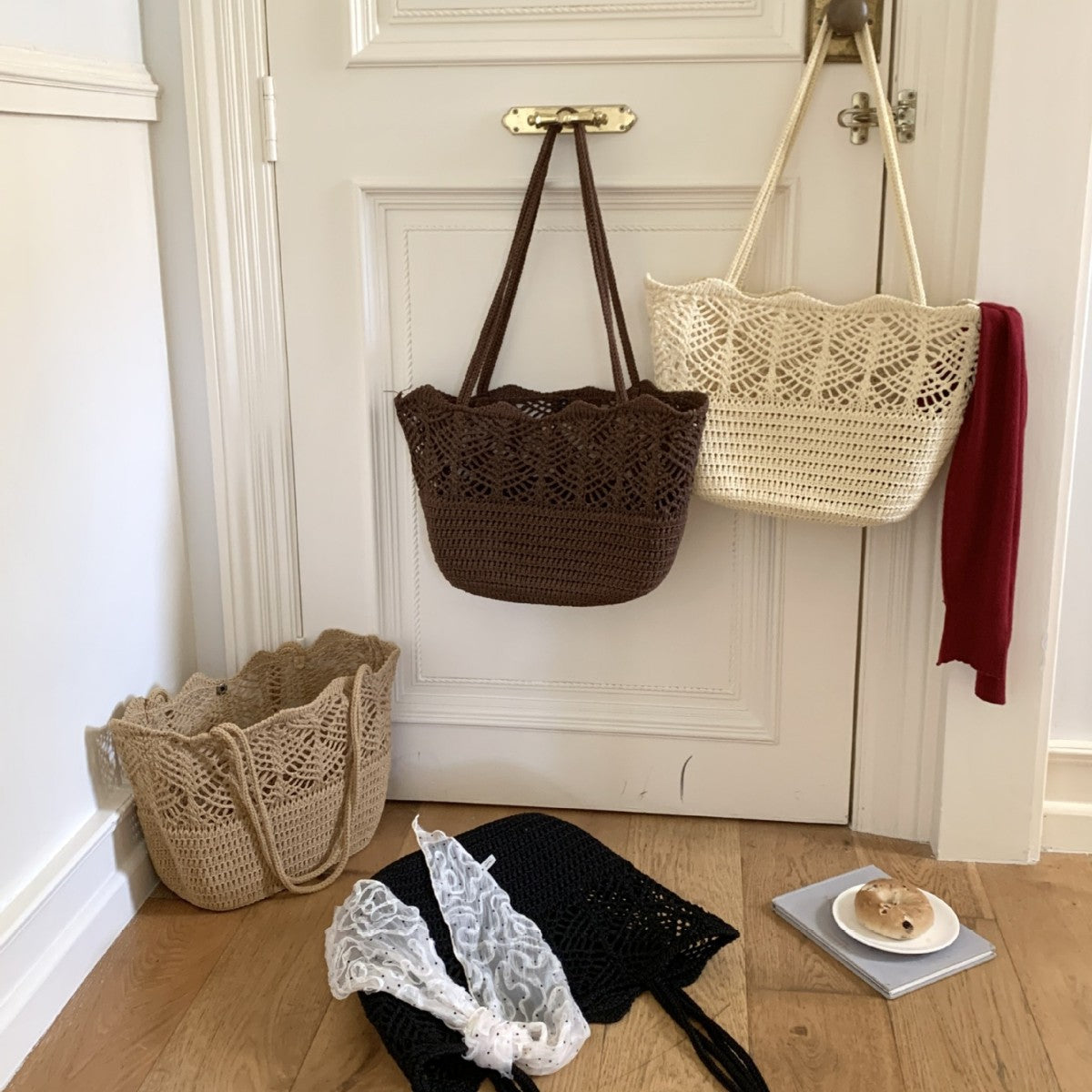 Simple Hollow Out Knit Beach Shoulder Bag 8BW6BBG430T