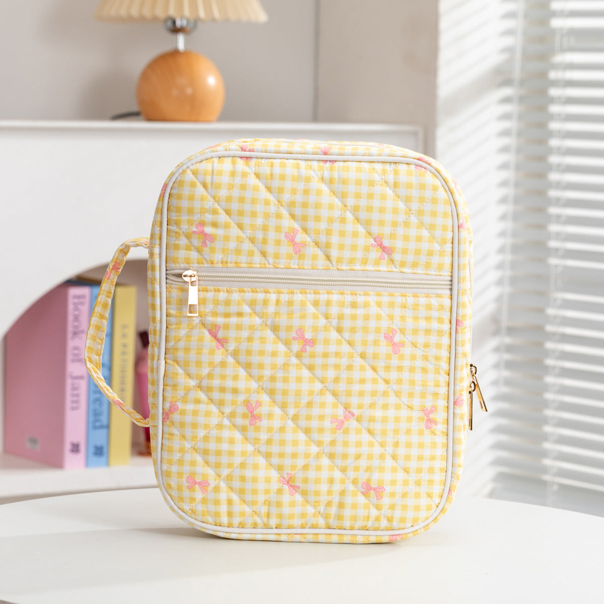 Sweet Bowknot Print Quilt Shell Cosmetic Bag 6S5CO100