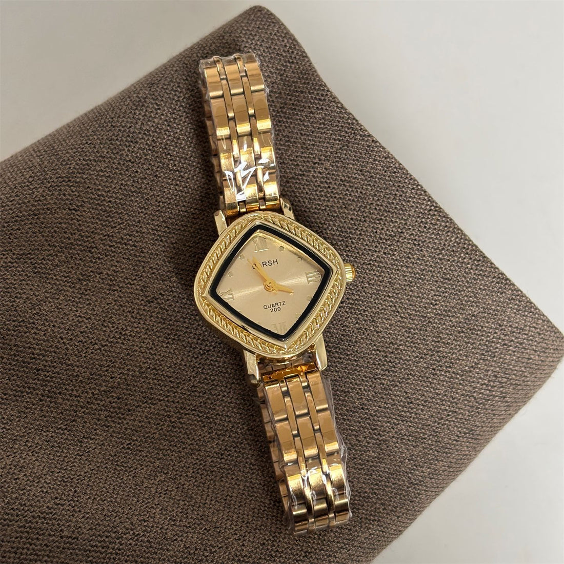 Geometric Diamond Bangle Watch - DippedShop Wholesale - #0419