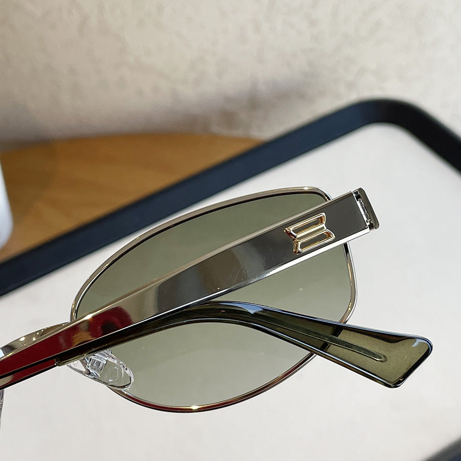 Vintage Oval Metal Frame Polarized Sunglasses MK2PPIM6W6GSG218