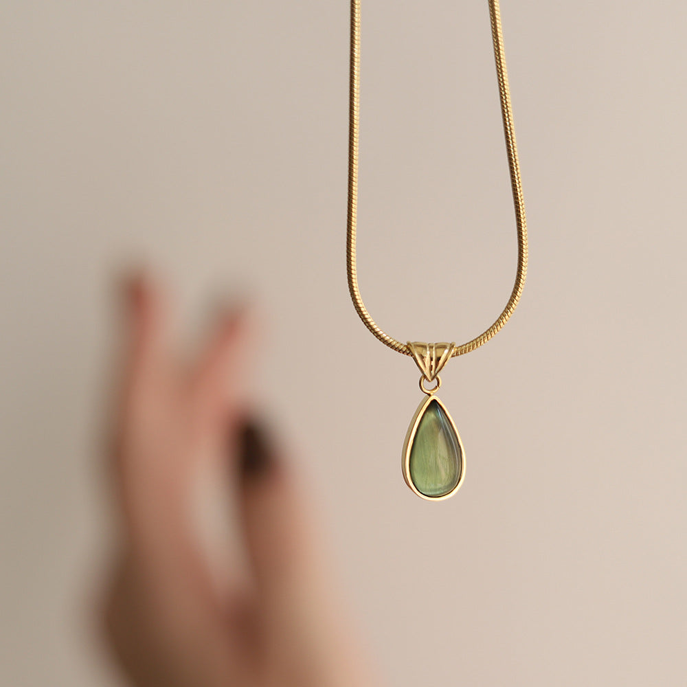 French Teardrop Pendant Snake Chain Necklace 6W6JNC1075