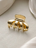 Trendy Hollow Out Heart Metal Hair Claw 8ZA6HCP270L