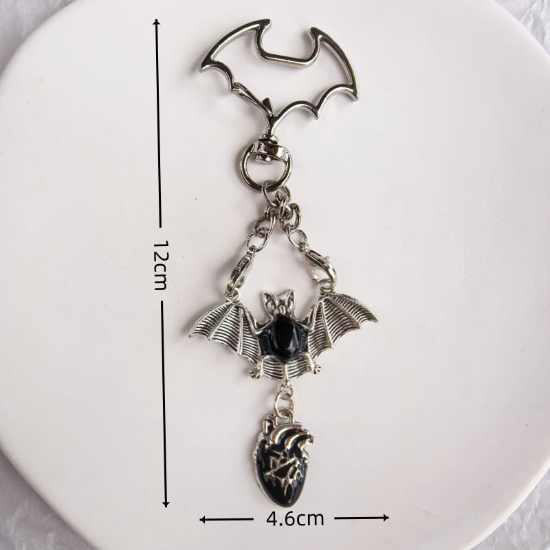 Vintage Gothic Vampire Bat Halloween Keychain 6W10BBC837