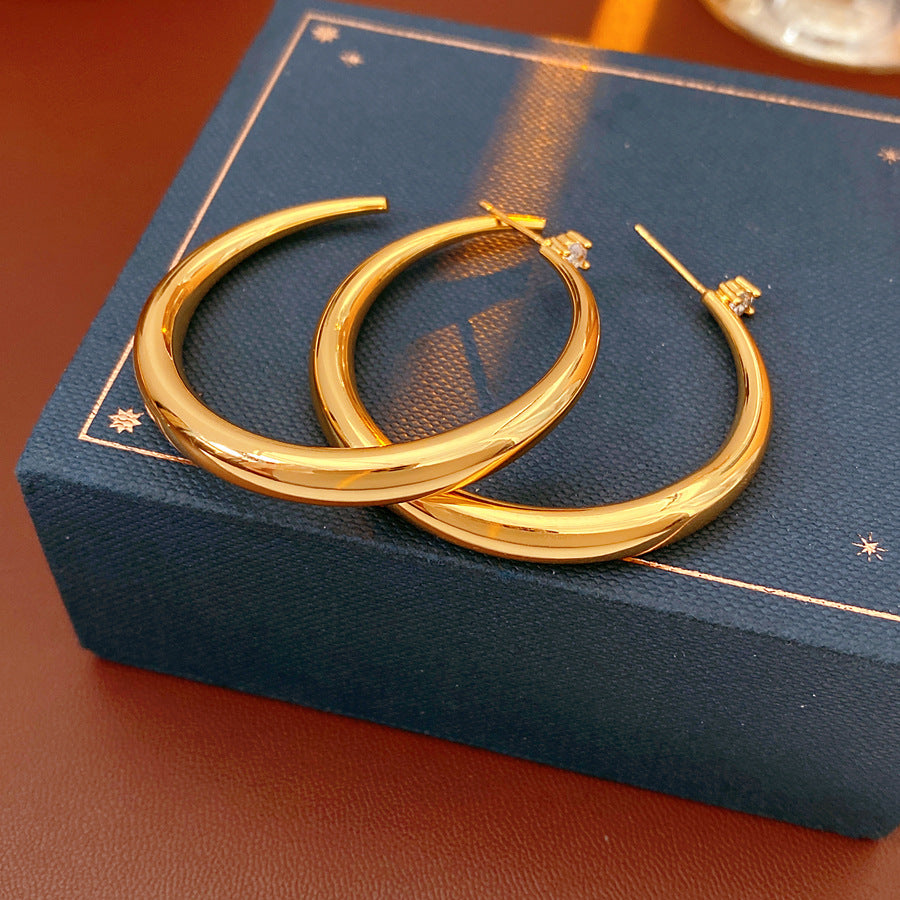 Chunky Gold Plated C-Shaped Hoop Earrings 6W6JER755