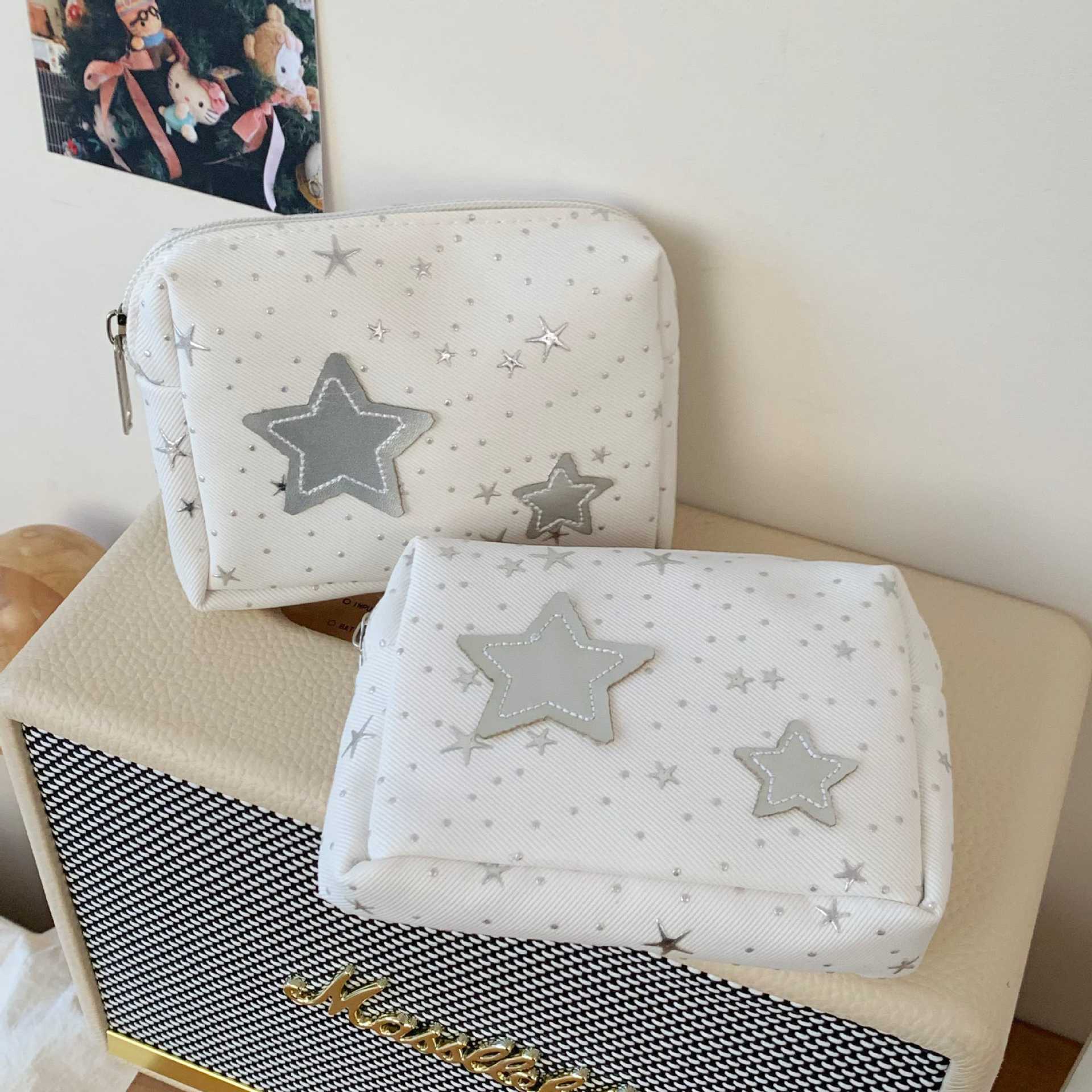 Stylish Silver Star Patch Mini Makeup Bag MK2BW6S10BOB104