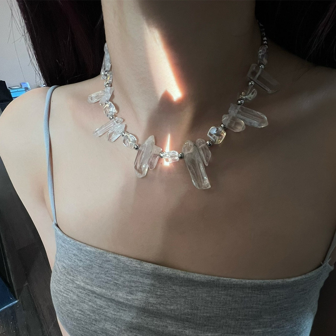 Minimalist Irregular Natural Ice Crystal Choker Necklace DP25D774