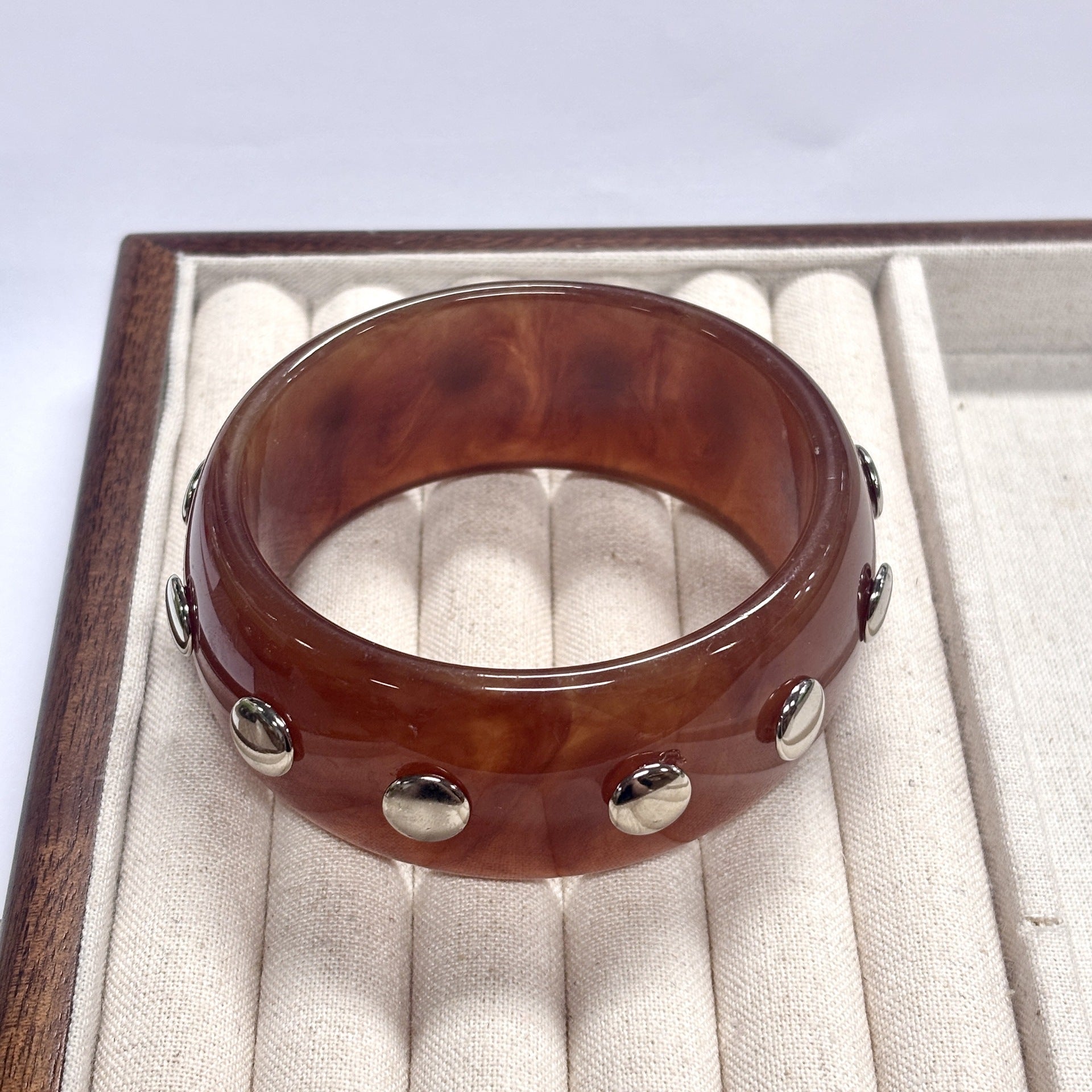Retro Studded Wide Resin Bangle Bracelet 6W6JBR572