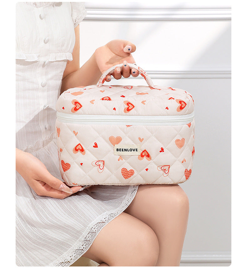 Cute Heart Print Cotton Quilted Cosmetic Bag DP25H573
