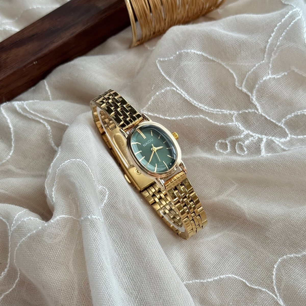 Quartz Analog Wrist Watch - DippedShop Wholesale - #6387