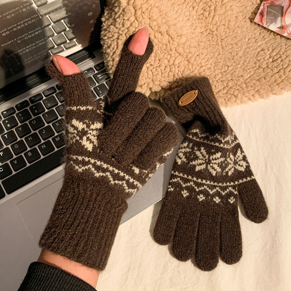 Fair Isle Touchscreen Knit Gloves - DippedShop Wholesale - #5603