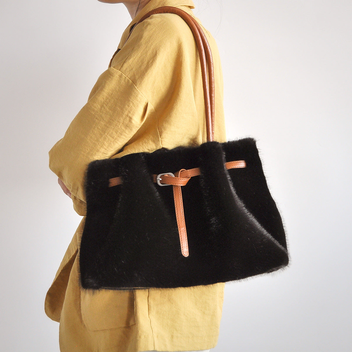 Fashion Fuzzy Plush Large Capacity Tote Bag 6W10BBG2357