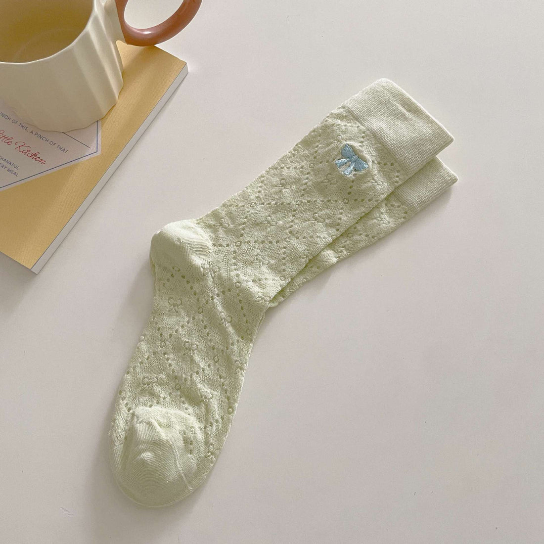 Embroideried Bow Breathable Thin Socks DP25C819