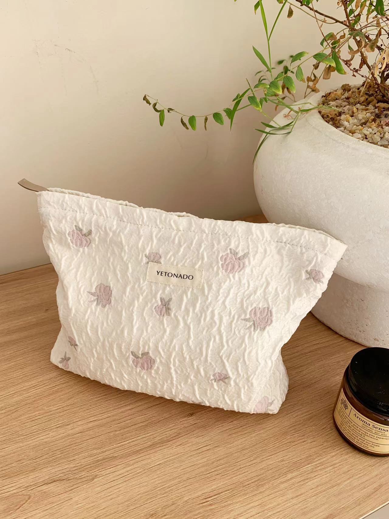 Elegant Rose Embroidery Large Capacity Cosmetic Bag MK2BW6W10BOB408