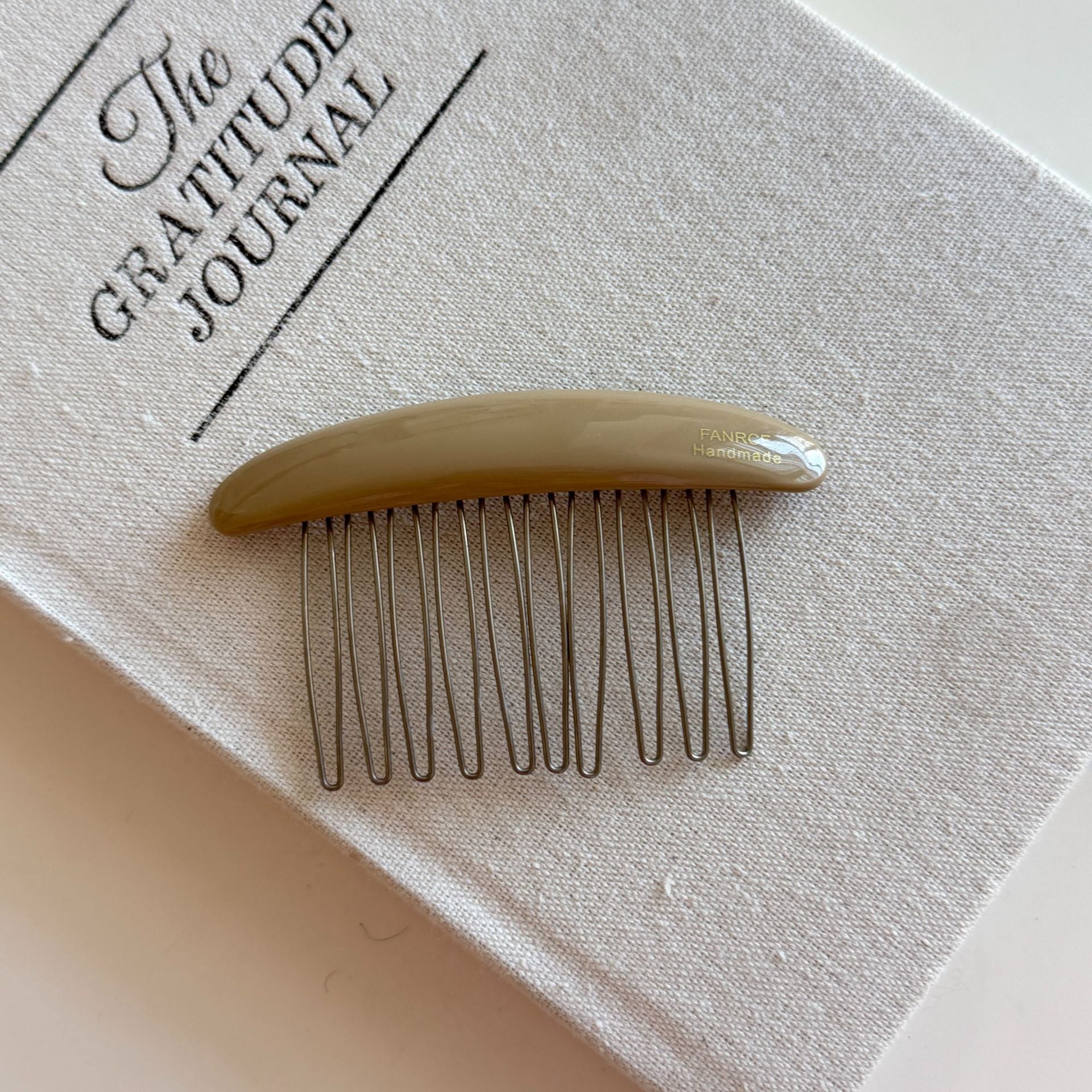 Arc-shaped Bangs Hair Comb Clip MK2MBEP6W6HPN08