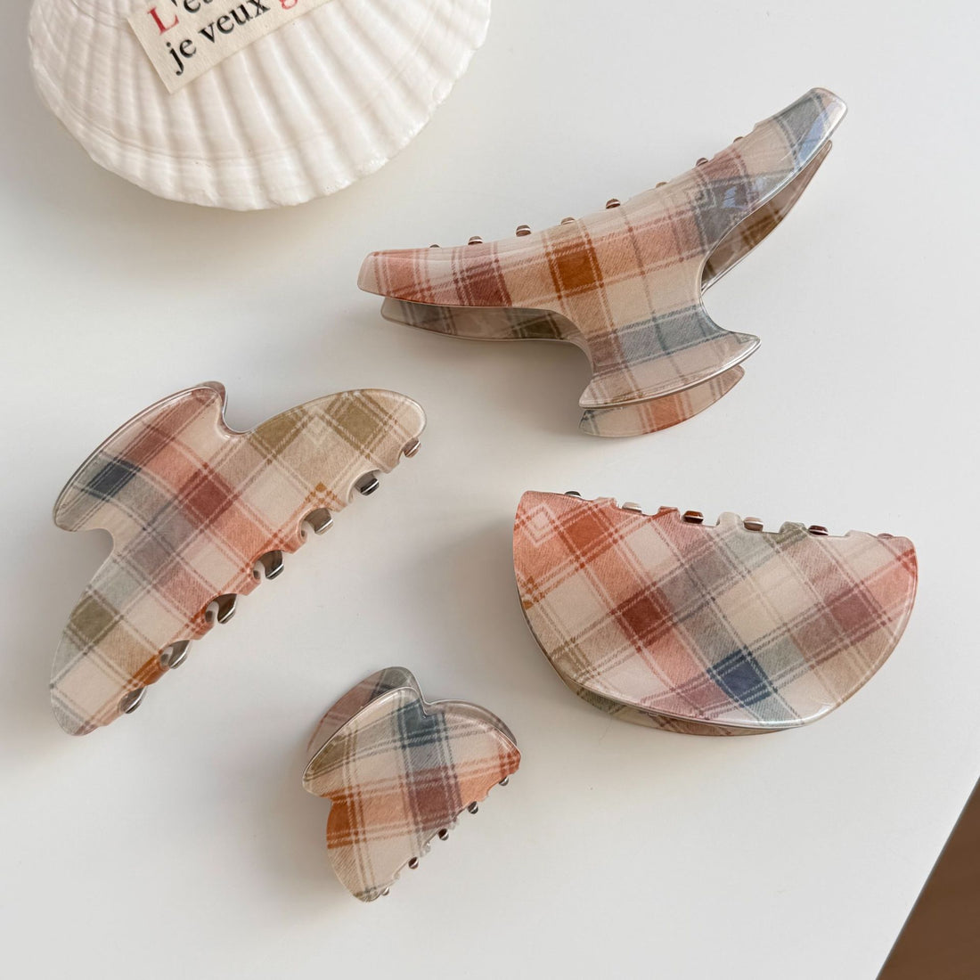 Plaid Acrylic Hair Claw - DippedShop Wholesale - #0339